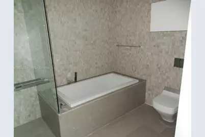 88 SW 7th St #2703, Miami, FL 33130 - Photo 8