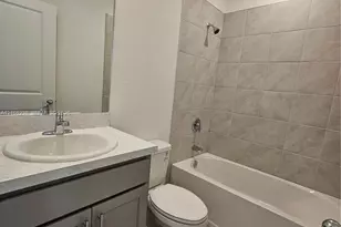 493 NE 15th St, Florida City, FL 33034 - Photo 10