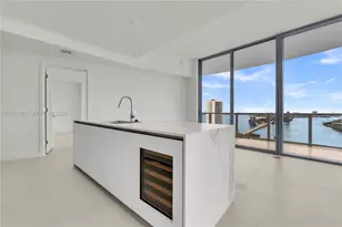 1400 Biscayne, Miami, FL 33132 - Photo 8