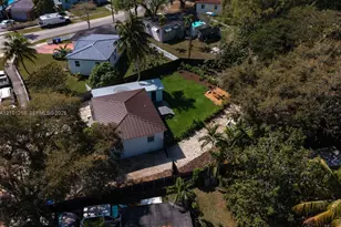 1153 NE 158th St, North Miami Beach, FL 33162 - Photo 18