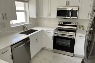 17046 NW 22nd St, Pembroke Pines, FL 33028 - Photo 32