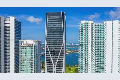 1000 Biscayne Blvd #4402, Miami, FL 33132 - Photo 2