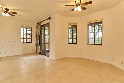 2707 Center Ct Dr #1-15, Weston, FL 33332 - Photo 8