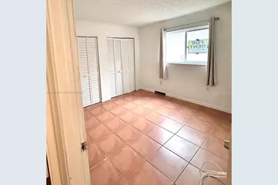 10000 NW 80 Ct #2537, Hialeah Gardens, FL 33016 - Photo 8