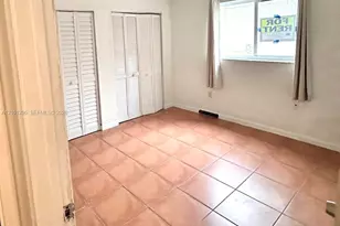 10000 NW 80th Ct, Hialeah Gardens, FL 33016 - Photo 8