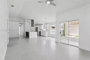 2625 Walden Ct, Other City - In The State Of Florida, FL 34743 - Photo 4
