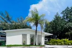 780 NE 122nd St, North Miami, FL 33161 - Photo 4