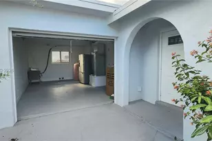 9671 NW 25th Ct, Sunrise, FL 33322 - Photo 32