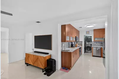 2543 SW 15th St, Miami, FL 33145 - Photo 4