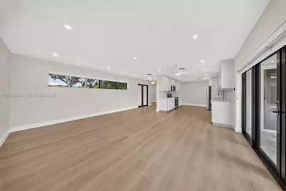 7020 Bamboo St, Miami Lakes, FL 33014 - Photo 4