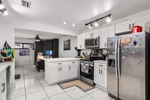 6185 Live Oak Ct, Tamarac, FL 33319 - Photo 12
