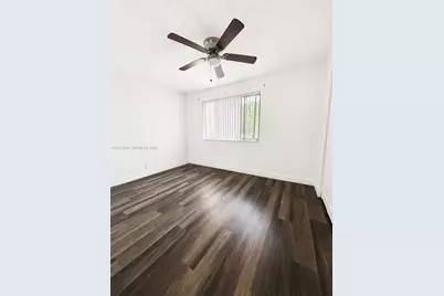 139 Sparrow Dr #5F, Royal Palm Beach, FL 33411 - Photo 6