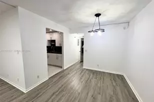 200 SW 132nd Way, Pembroke Pines, FL 33027 - Photo 2