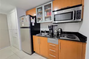 1750 N Bayshore Dr, Miami, FL 33132 - Photo 18