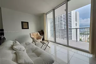 1750 N Bayshore Dr, Miami, FL 33132 - Photo 16