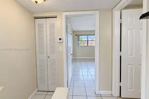 230 NW 107th Ave, Miami, FL 33172 - Photo 8