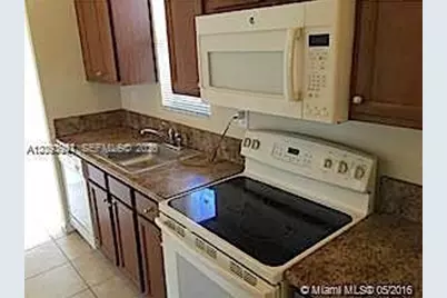 17005 SW 94th Ter #B, Miami, FL 33196 - Photo 2
