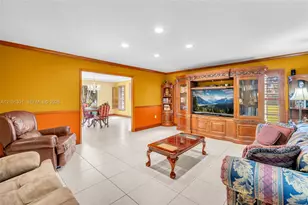 10010 NW 135th St, Hialeah Gardens, FL 33018 - Photo 52