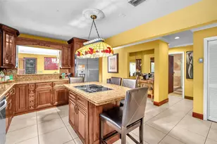 10010 NW 135th St, Hialeah Gardens, FL 33018 - Photo 46