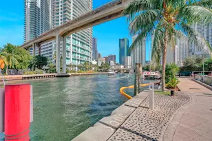 690 SW 1st Ct, Miami, FL 33130 - Photo 32
