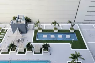 690 SW 1st Ct, Miami, FL 33130 - Photo 14