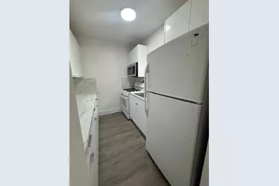 1245 W 24th St #109, Hialeah, FL 33010 - Photo 2