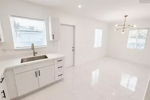 1800 NE 154th St, North Miami Beach, FL 33162 - Photo 10