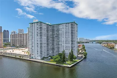 301 174th St #1105, Sunny Isles Beach, FL 33160 - Photo 4