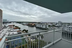 301 174th St, Sunny Isles Beach, FL 33160 - Photo 2