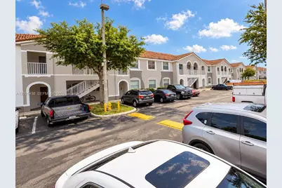 1660 SE 29th St #206, Homestead, FL 33035 - Photo 2