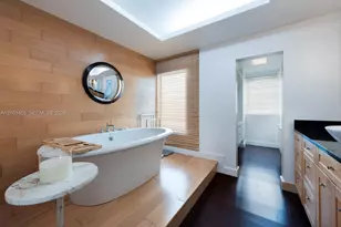 730 10th St, Miami Beach, FL 33139 - Photo 14