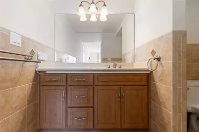 500 Bayview Dr #PH20, Sunny Isles Beach, FL 33160 - Photo 36