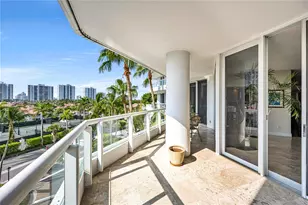 21050 Point Pl, Aventura, FL 33180 - Photo 28