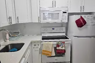 17560 Atlantic Blvd, Sunny Isles Beach, FL 33160 - Photo 4