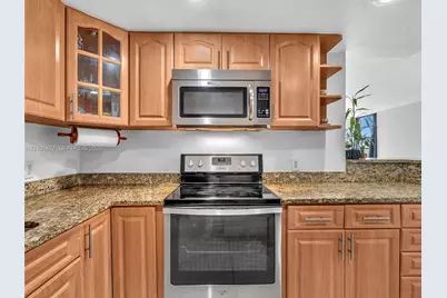 2500 NE 135th St #C502, North Miami, FL 33181 - Photo 18