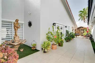 13362 SW 28th St, Miami, FL 33175 - Photo 2
