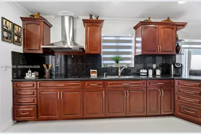 13362 SW 28th St, Miami, FL 33175 - Photo 22