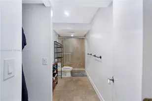 3900 N Hills Dr, Hollywood, FL 33021 - Photo 14