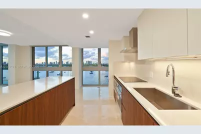 1508 Bay Rd #N0515, Miami Beach, FL 33139 - Photo 6