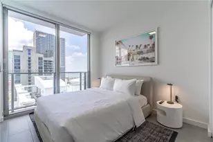 227 NE 2nd St, Miami, FL 33132 - Photo 12