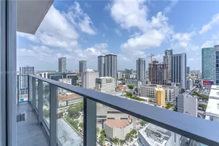 227 NE 2nd St, Miami, FL 33132 - Photo 1