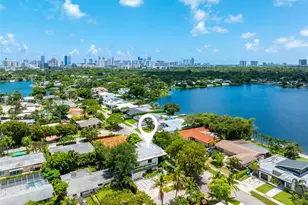 1875 NE 193rd St, Miami, FL 33179 - Photo 2