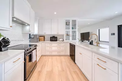 1600 SW 17th Ave, Miami, FL 33145 - Photo 14