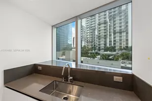 300 Biscayne Blvd Way, Miami, FL 33131 - Photo 10