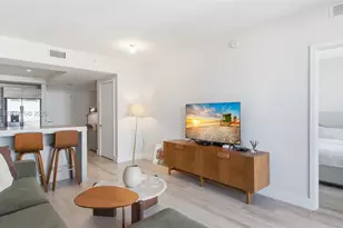 121 NE 34th St, Miami, FL 33137 - Photo 8