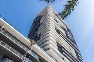 121 NE 34th St, Miami, FL 33137 - Photo 28