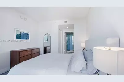 121 NE 34th St #1106A, Miami, FL 33137 - Photo 12