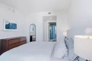 121 NE 34th St, Miami, FL 33137 - Photo 12