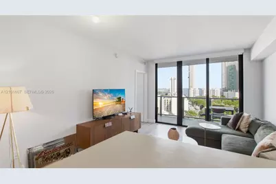 121 NE 34th St #1106A, Miami, FL 33137 - Photo 4