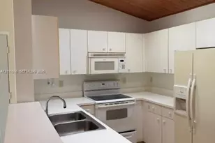 5590 NW 61st St, Coconut Creek, FL 33073 - Photo 10